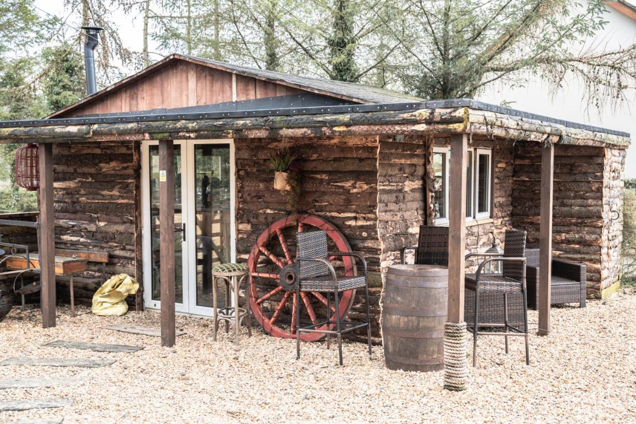 Greenvale Cabins Forkhill Exterior foto